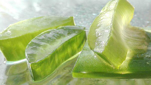 how to make Aloe Vera hair oil